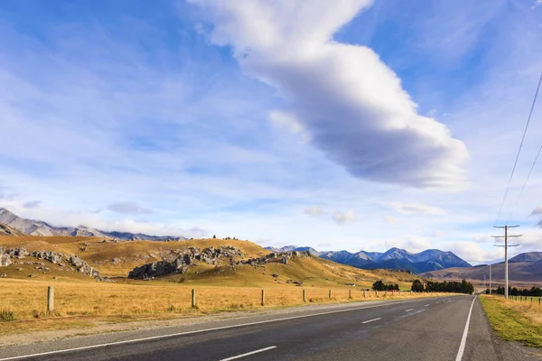 Camino de Nueva Zelanda en Castle Hill Canterbury — Foto de Stock