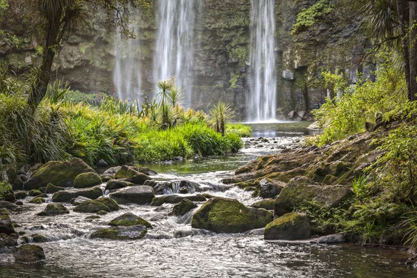 Rio Hatea e Whangarei Falls, Nova Zelândia — Fotografia de Stock