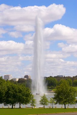 Canberra Kaptan Cookmemorial su jeti