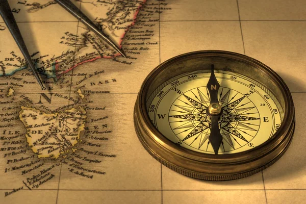 Antica mappa di Australia con Compass — Foto Stock