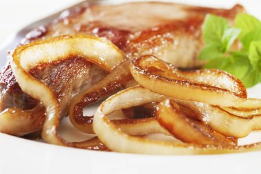 Caramelised soğan ve biftek