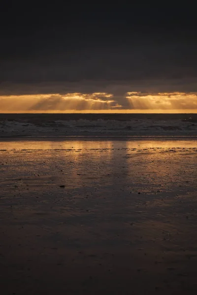 Nascer do sol em Moeraki Beach Otago Nova Zelândia — Fotografia de Stock