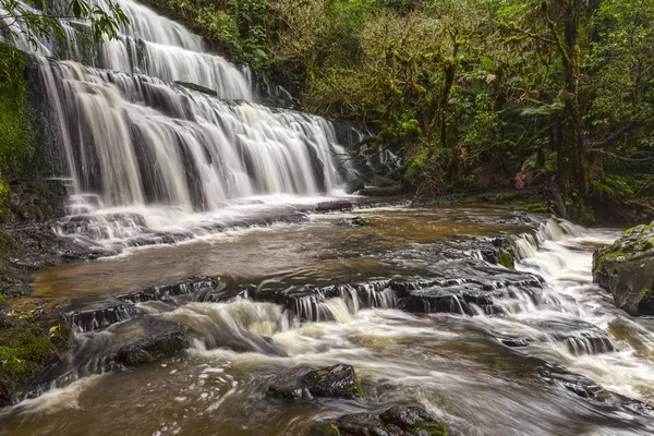 Purakaunui Falls, Catlins, Nova Zelândia — Fotografia de Stock