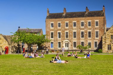 Durham Palace yeşil Durham şehir İngiltere'de