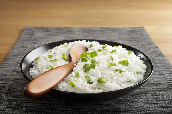 Arroz basmati con cilantro —  Fotos de Stock