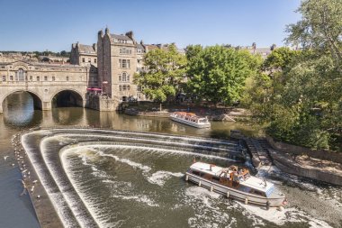 Pulteney köprü ve Weir banyo Somerset Uk