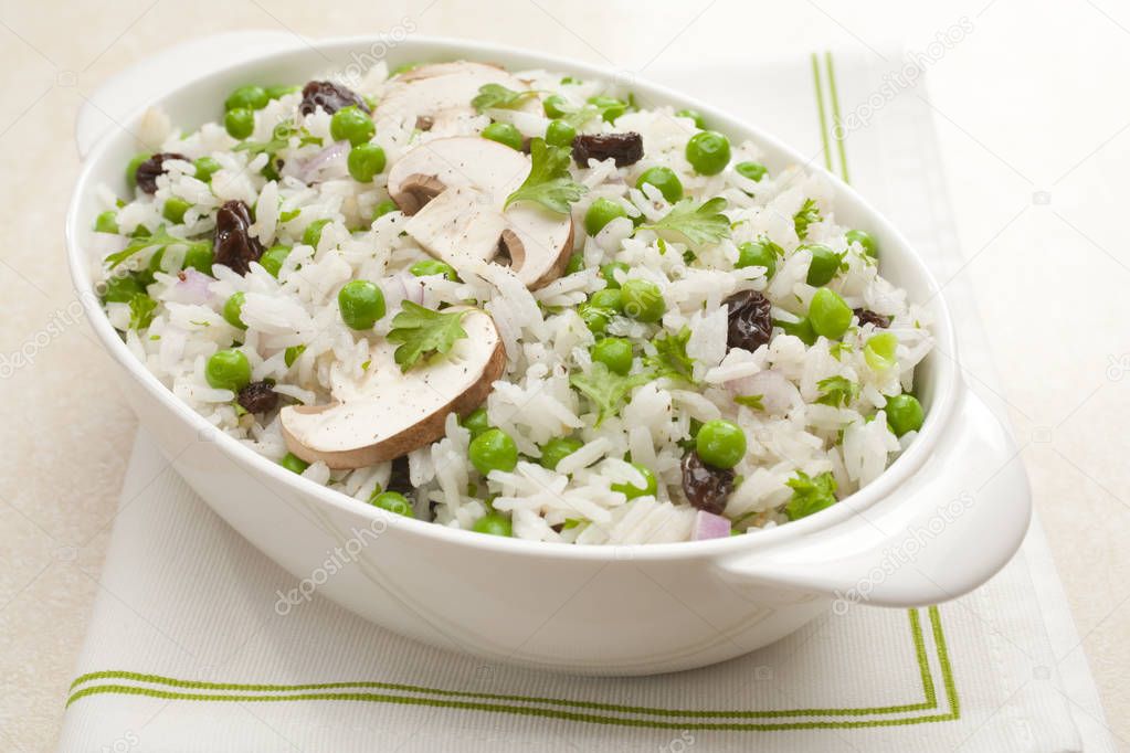 Rice Salad with Peas and Mushrooms