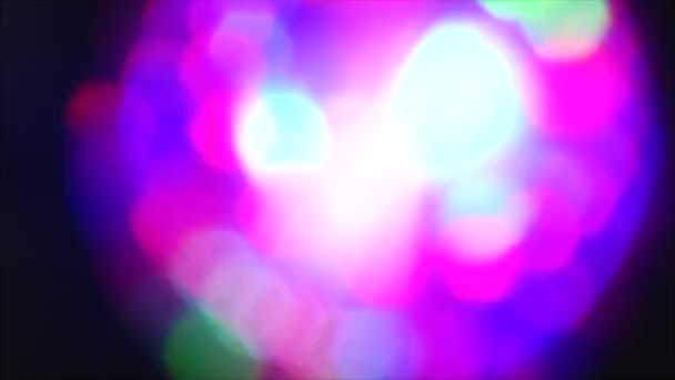 Bokeh αφηρημένο θαμπάδα νηματοποίηση φως σε σκούρο φόντο. Defocused φως spin θολή φόντο — Αρχείο Βίντεο