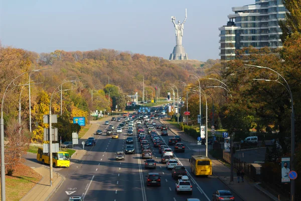 Kyiv Ukraine October 2019 View Pecherskiy Bridge Druzhby Narodiv Blvd — Stock Photo, Image