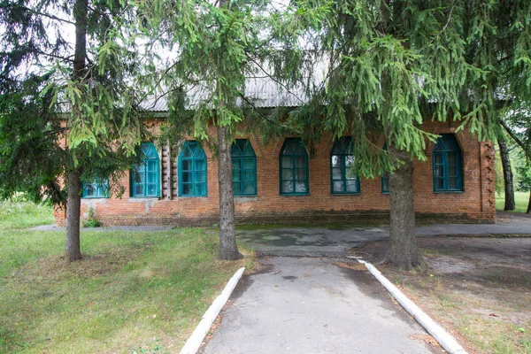 Mokiivka Região Poltava Ucrânia Agosto 2019 Velha Escola Centro Aldeia — Fotografia de Stock