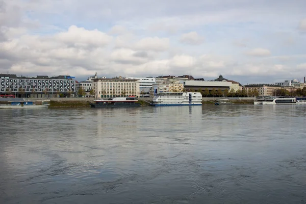 Bratislava Eslovaquia Noviembre 2019 Río Danubio Bratislava —  Fotos de Stock