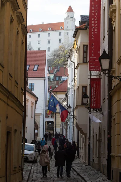 Bratysława Słowacja Listopada 2019 Ulica Starego Miasta Bratysławie — Zdjęcie stockowe