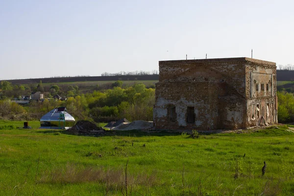 Brailivka Ukraina April 2019 Den Gamla Förstörda Kyrkan Som Restaureras — Stockfoto