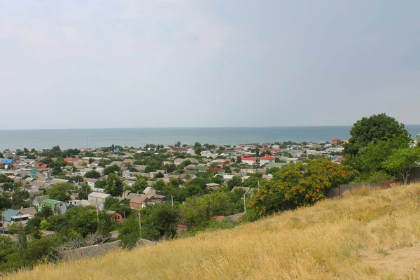 ウクライナのBerdyansk 2018年7月19日 丘からBerdyansk市への眺め — ストック写真