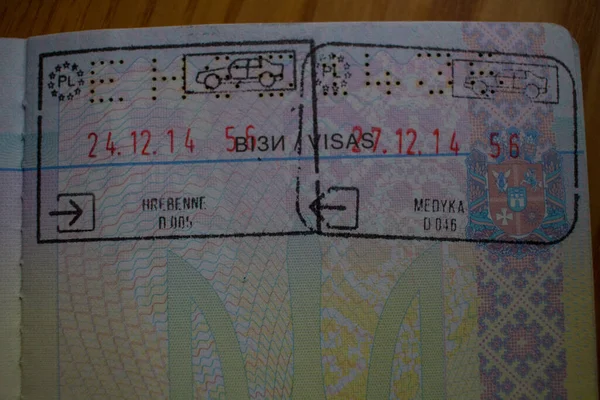 Timbre Visa Pologne Sur Page Passeport Ukrainien — Photo