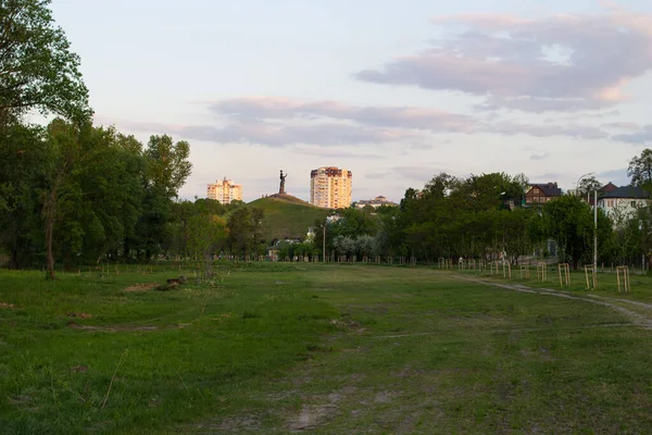 ウクライナのチェルカシー 2020年5月14日 栄光のローズバレーと丘 — ストック写真