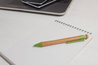 Not Defteri, akıllı telefon, tablet ve bilgisayar, nat karşı teknoloji