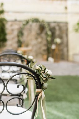 Çiçek, sandalye ermesinin dekore edilmiş kapatmak 