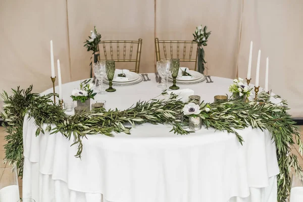 Blick Auf Abgetrennte Und Dekorierte Hochzeitstafel Restaurant — Stockfoto