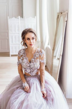 kapalı poz güzel elbise genç güzel gelin 