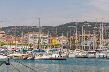Fransa 'da Cannes' da tipik bir manzara