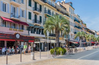 Fransa 'da Cannes' da tipik bir manzara