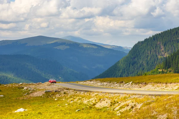 Paisagem da estrada Transalpina em Parang Mountains, Roménia — Fotografia de Stock