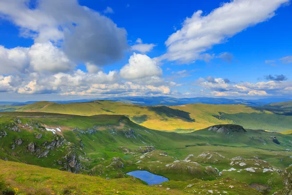 Krajobraz droga Transalpina w góry Parang, Rumunia — Zdjęcie stockowe