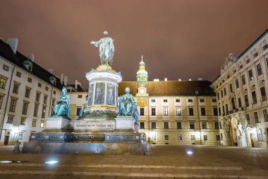 Gece voew anıtının İmparator Franz için ben Innerer Burghof Viyana, Avusturya, Avusturya