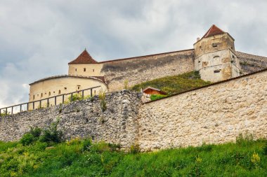 Ortaçağ Kalesi merkezine, Romanya. Kale 1211 ve 1225 arasında inşa edilmiştir