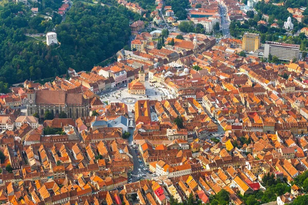 Vista aérea da Cidade Velha, Brasov, Transilvânia, Roménia — Fotografia de Stock