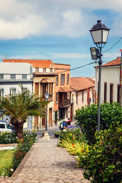 La Orotava, Tenerife, España - 11 de junio de 2015: El centro histórico de la ciudad de La Orotava, Isla de Tenerife, España — Foto de Stock