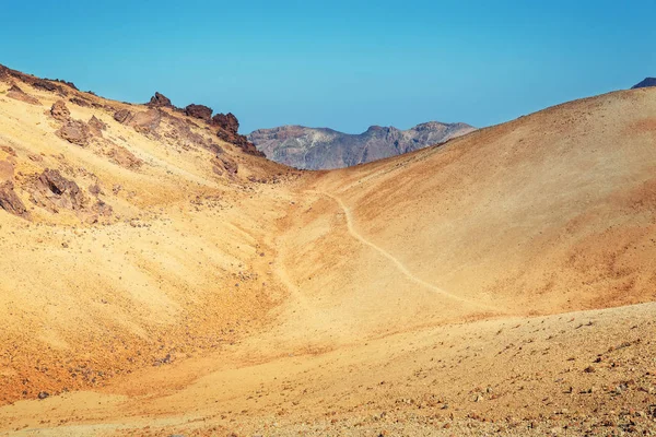 Montana Blanca en Parque Nacional del Teide, Tenerife, Islas Canarias, España — Foto de Stock