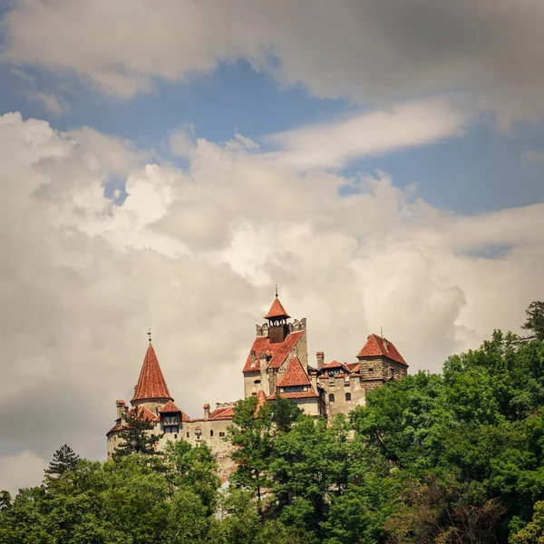 Bran Castle also known for the myth of Dracula, Romania — Stock Photo, Image