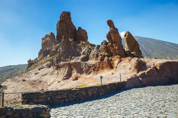 Roques de Γκαρσία και El Ηφαίστειο Teide, νησί Τενερίφη, Ισπανία — Φωτογραφία Αρχείου