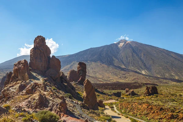Roques de Garcia ve El Teide yanardağı, Tenerife Adası, İspanya