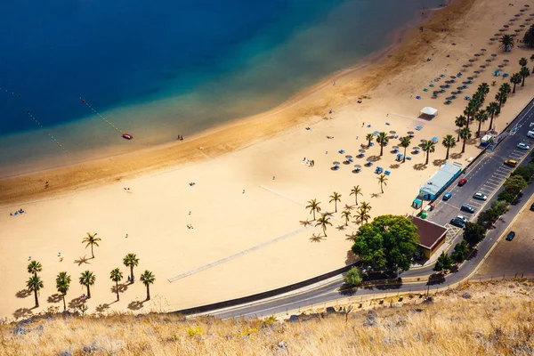 Vista aérea de la playa de Teresitas cerca de Santa Cruz, Tenerife, Islas Canarias, España —  Fotos de Stock