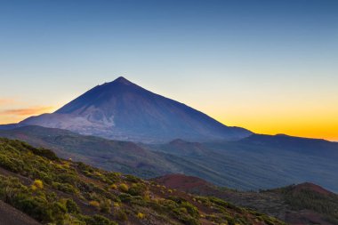 Günbatımı üzerinde Teide yanardağı Tenerife, Kanarya Adası, İspanya