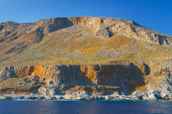 Południowym wybrzeżu Krety w pobliżu Agia Roumeli, Grecja — Zdjęcie stockowe
