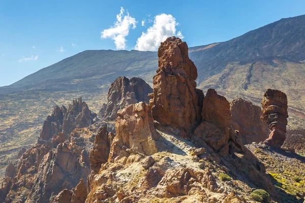 Roques de Garcia a sopku El Teide, ostrov Tenerife, Španělsko — Stock fotografie
