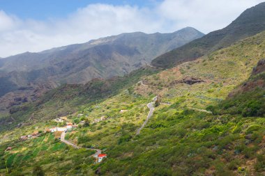 Masca Köyü Tenerife Adası, İspanya yakınındaki dağlarda yönlendirmek