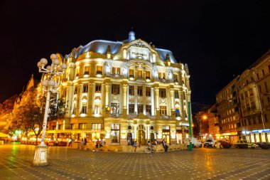 Romanya, timisoara - 22 Temmuz: gece kenti Romanya 22 Temmuz 2014, timisoara Merkezi. Timisoara üçüncü büyük kenti ve popüler turistik yer..