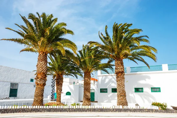 Şehir Merkezi Teguise, Lanzarote Adası'nın eski başkenti görünümünü — Stok fotoğraf