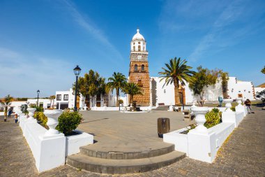 Tequise, Lanzarote Adası, İspanya, 30 Mart 2017: Şehir Merkezi Teguise, Lanzarote Adası'nın eski başkenti görünümünü