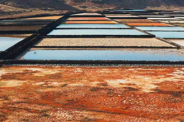 Salinas de Janubio, sóbánya a szigeten, Lanzarote, Spanyolország — Stock Fotó