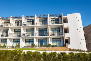 Playa Blanca, Lanzarote, 04 Nisan, 2017: sahil Marina Rubicon Playa Blanca, Lanzarote, Kanarya Adaları, İspanya