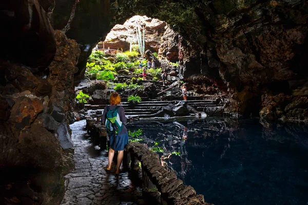 Lanzarote, Spain - March 29, 2017: People visiting volcanic cave in Jameos del Agua, Lanzarote, Canary Islands, Spain — Stock Photo, Image