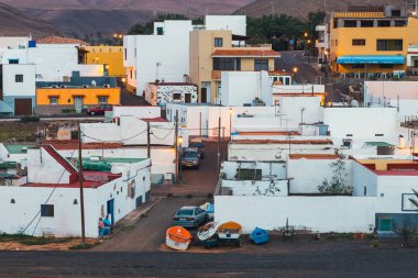 Ajuy, Fuerteventura, İspanya, 01 Nisan 2017: Küçük balıkçı köyü Ajuy Fuerteventura Adası, İspanya