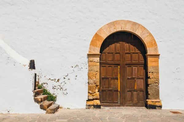 Kirche unserer Königin der Kerzenlichter in La Oliva, Insel Fuerteventura, Spanien — Stockfoto