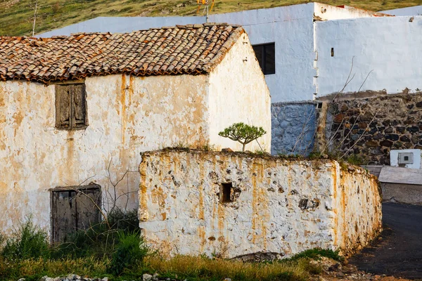 Zentraler platz in betancuria dorf auf fuerteventura, spanien — Stockfoto